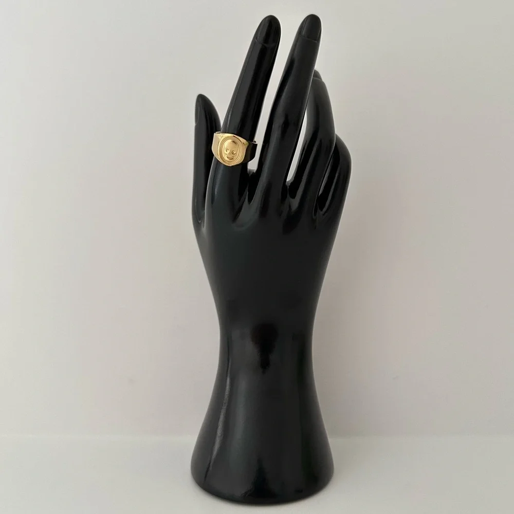Gold‎ Skull Ring